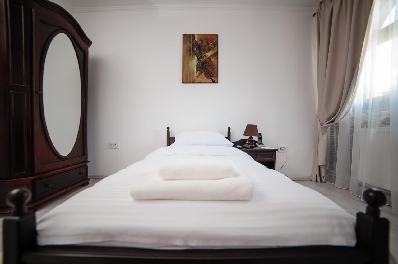 Hotel Gala Oradea Eksteriør bilde