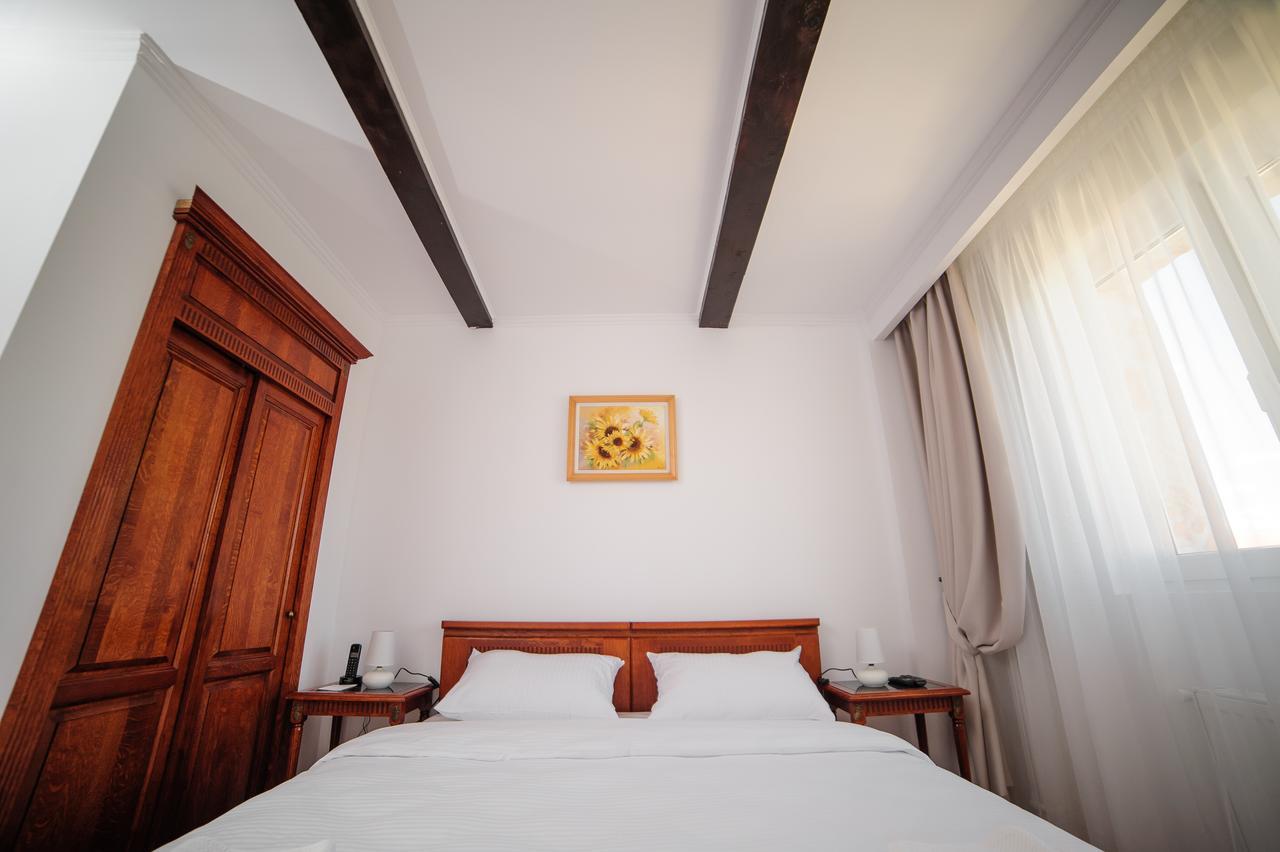 Hotel Gala Oradea Eksteriør bilde